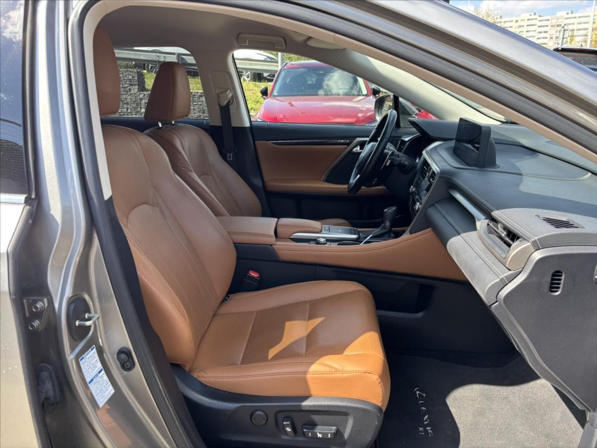 2022 Lexus RX - 16
