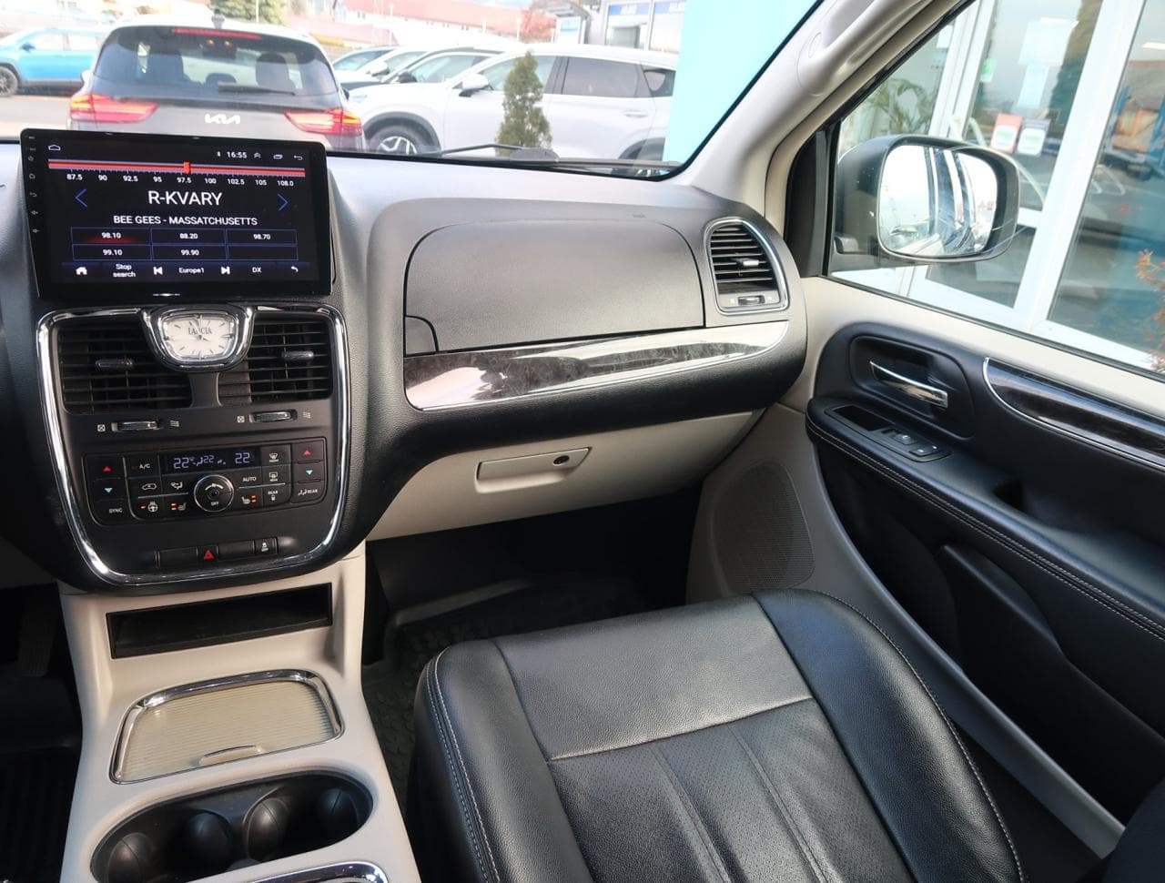 2012 Lancia VOYAGER - 11
