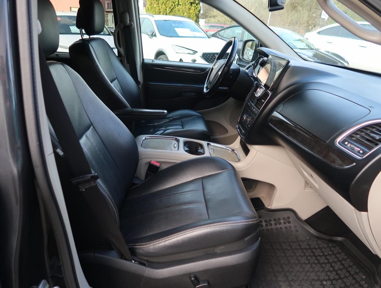 2012 Lancia VOYAGER - 12