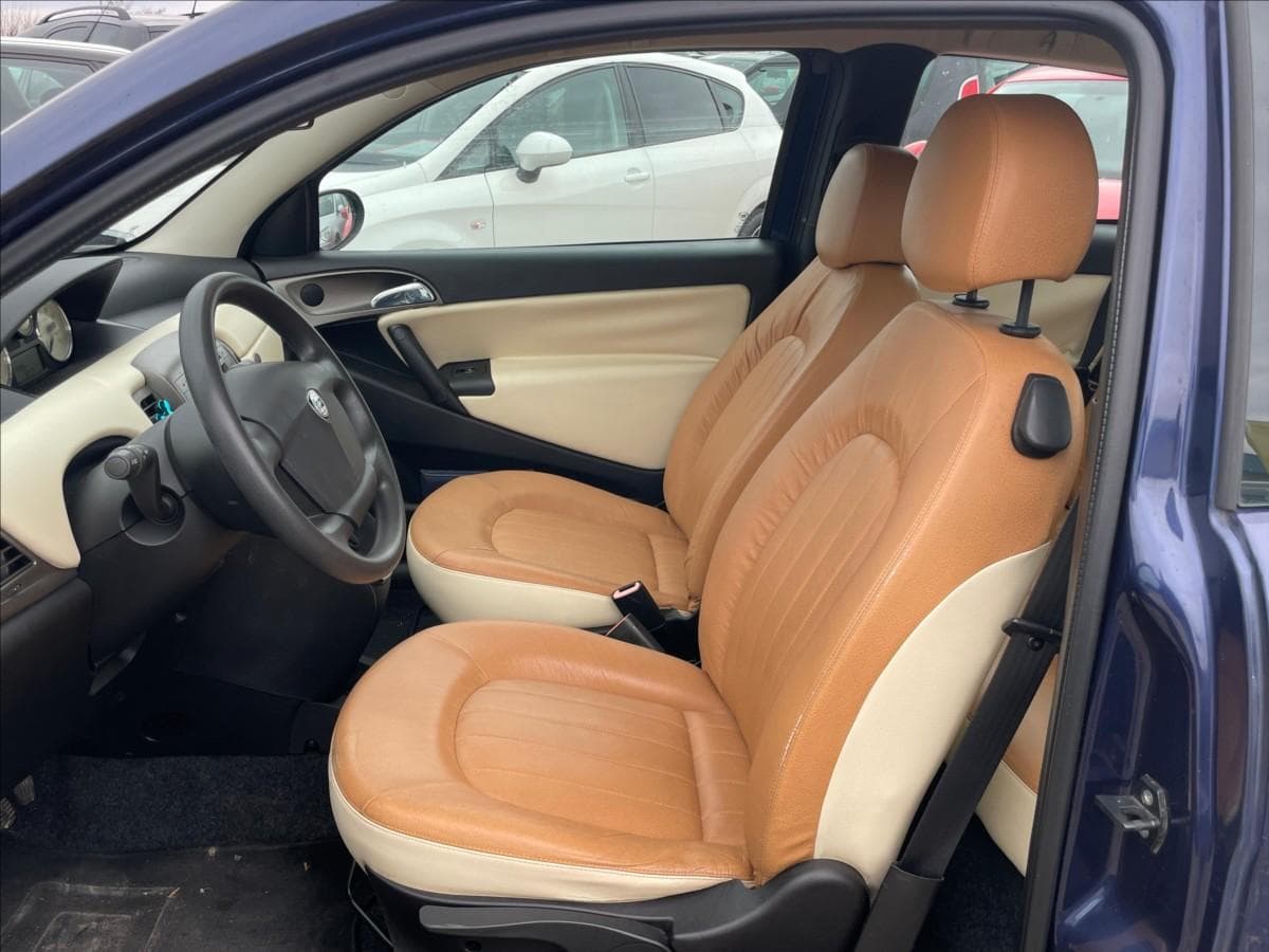 2003 Lancia Ostatní - 15