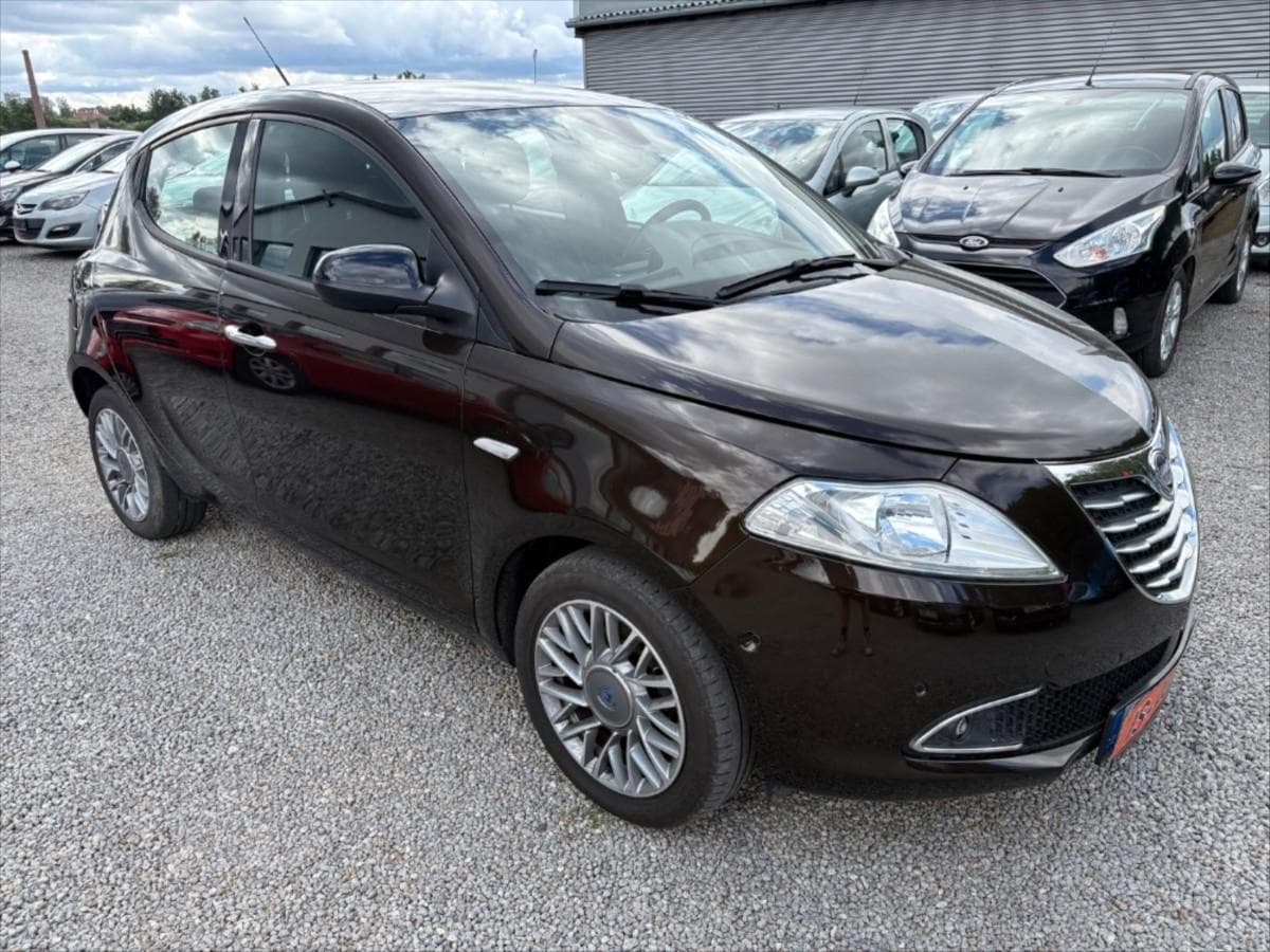 2011 Lancia OSTATNÍ - 2