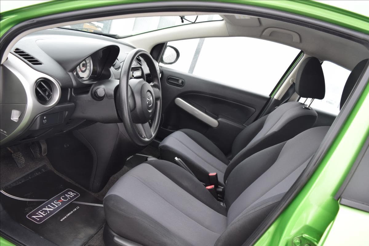 2009 Mazda 2 - 15