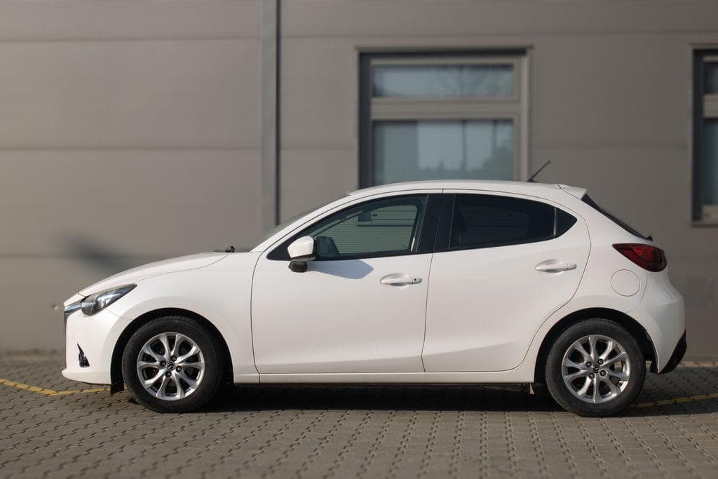 Mazda 2 - 8