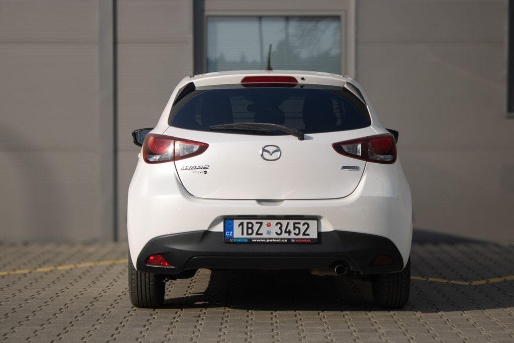 Mazda 2 - 6