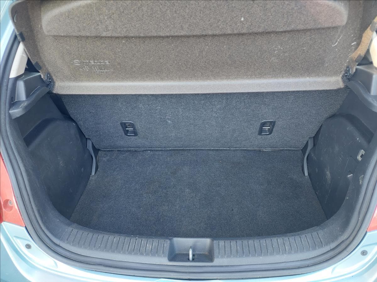 2008 Mazda 2 - 14