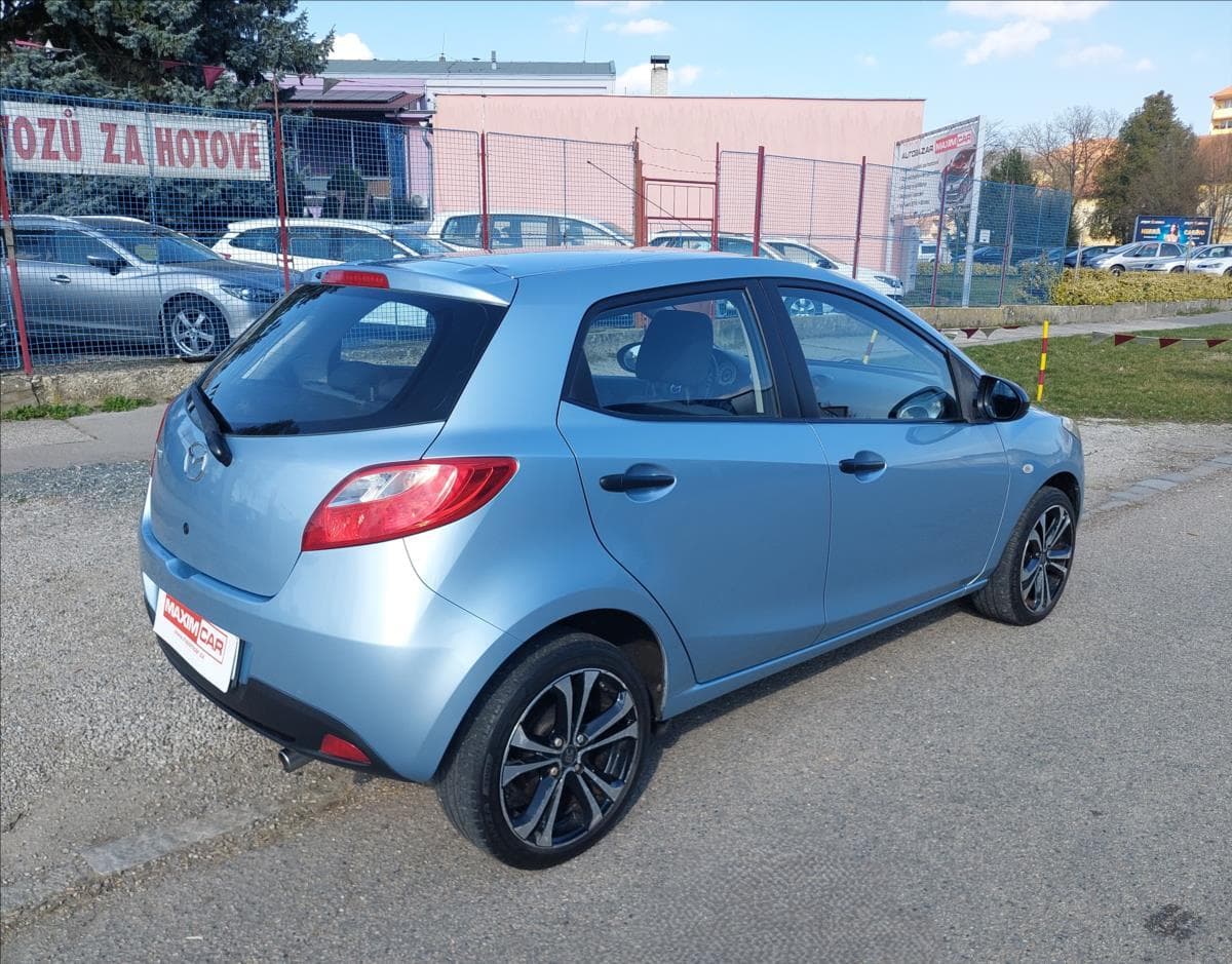 2008 Mazda 2 - 8