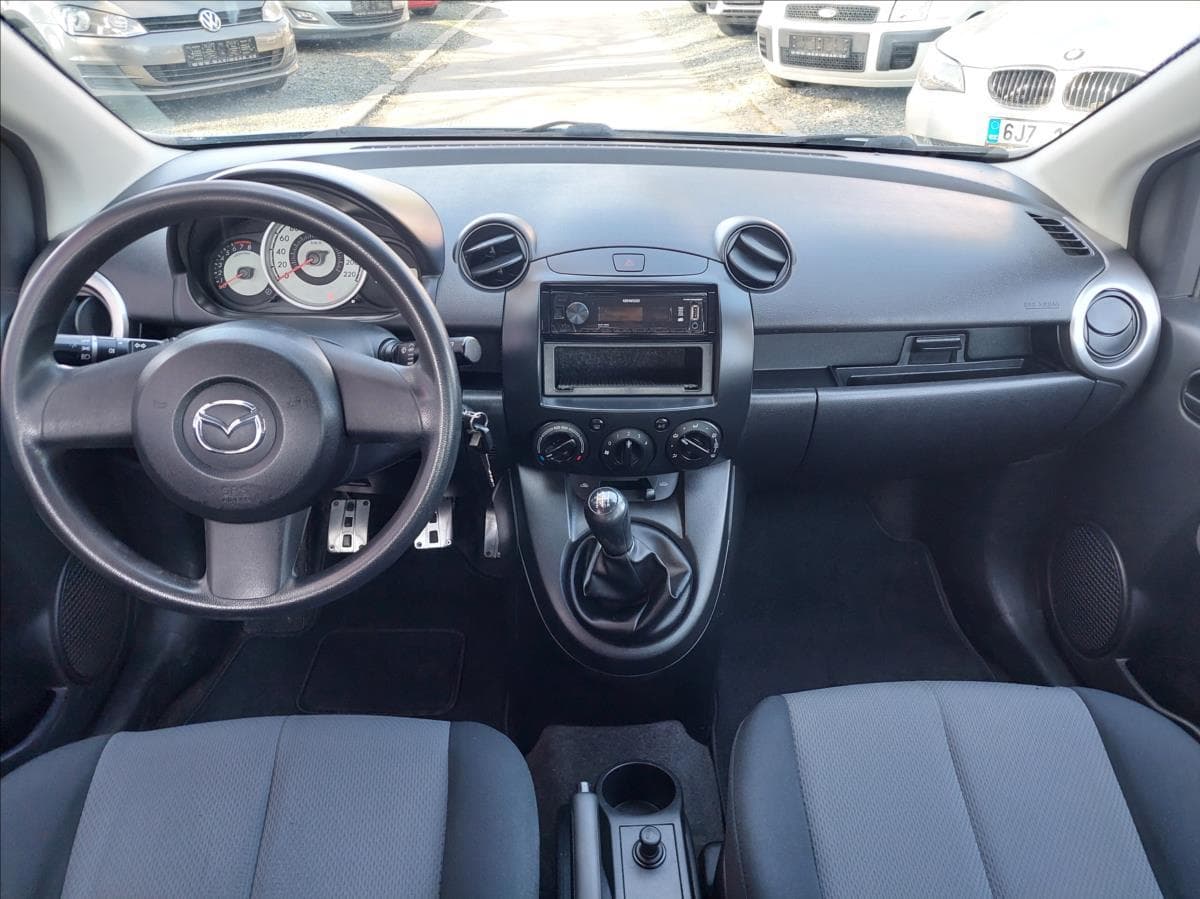 2008 Mazda 2 - 10