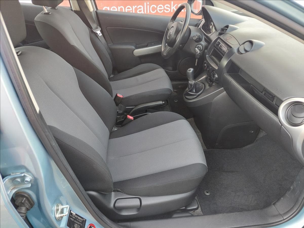 2008 Mazda 2 - 11