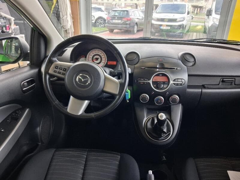 2009 Mazda 2 - 9