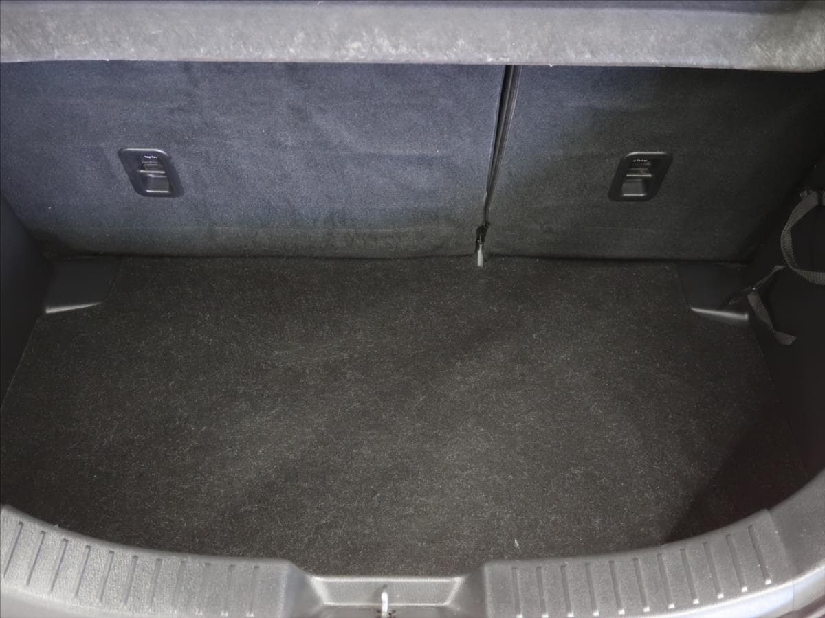 2016 Mazda 2 - 8