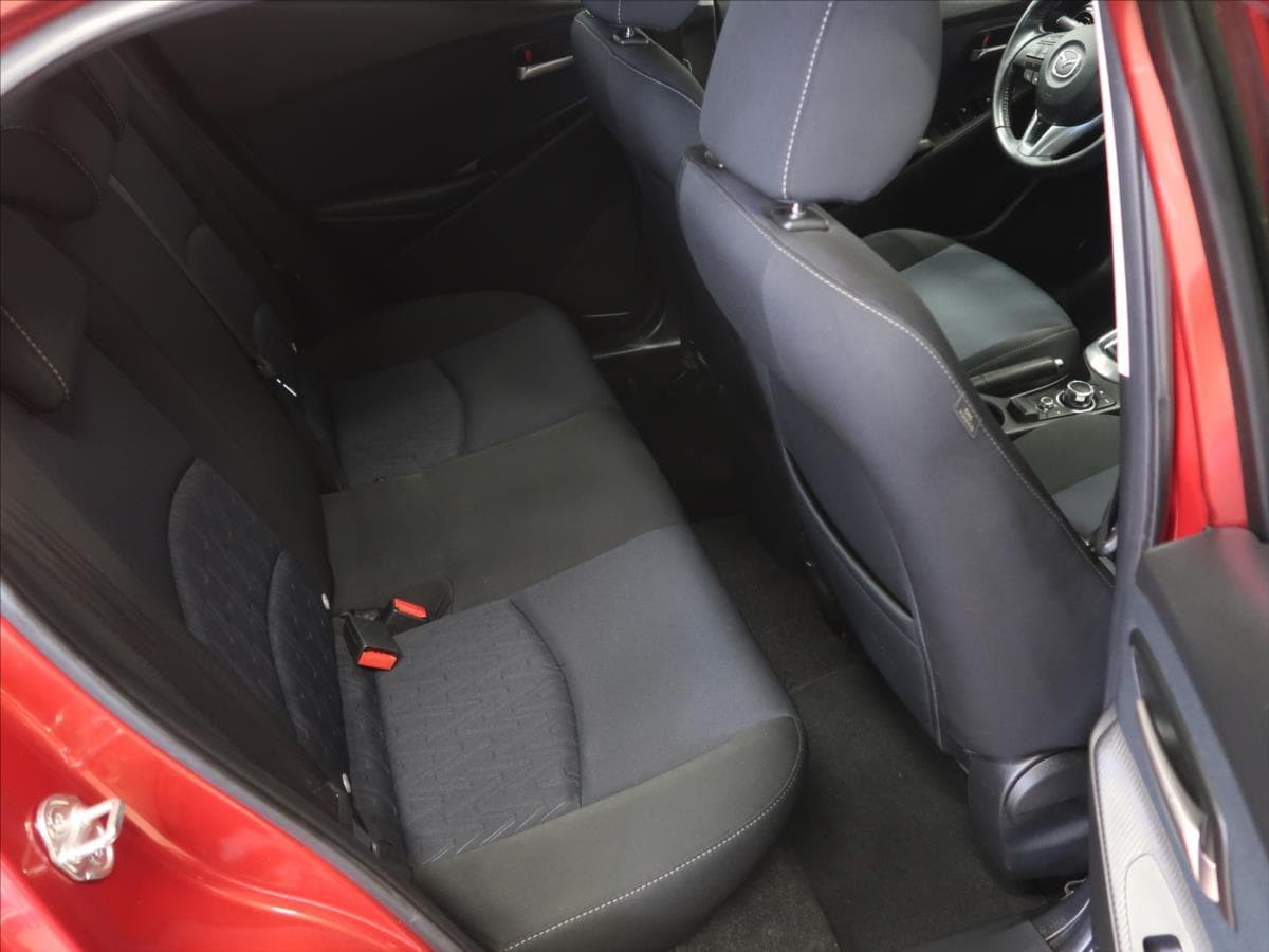 2016 Mazda 2 - 19