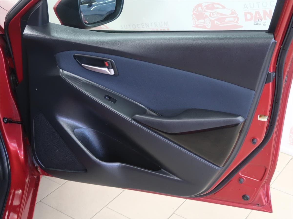 2016 Mazda 2 - 15