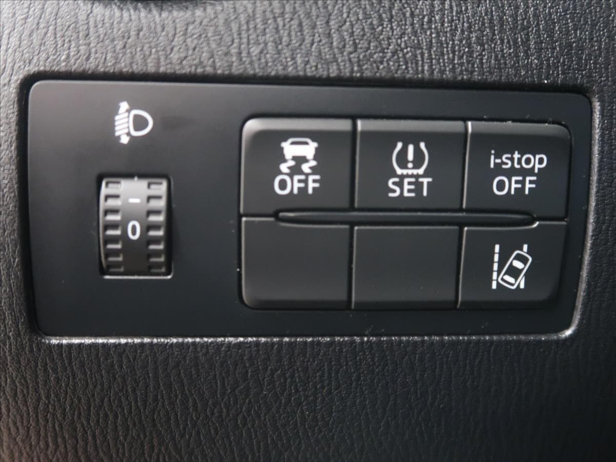 2016 Mazda 2 - 24