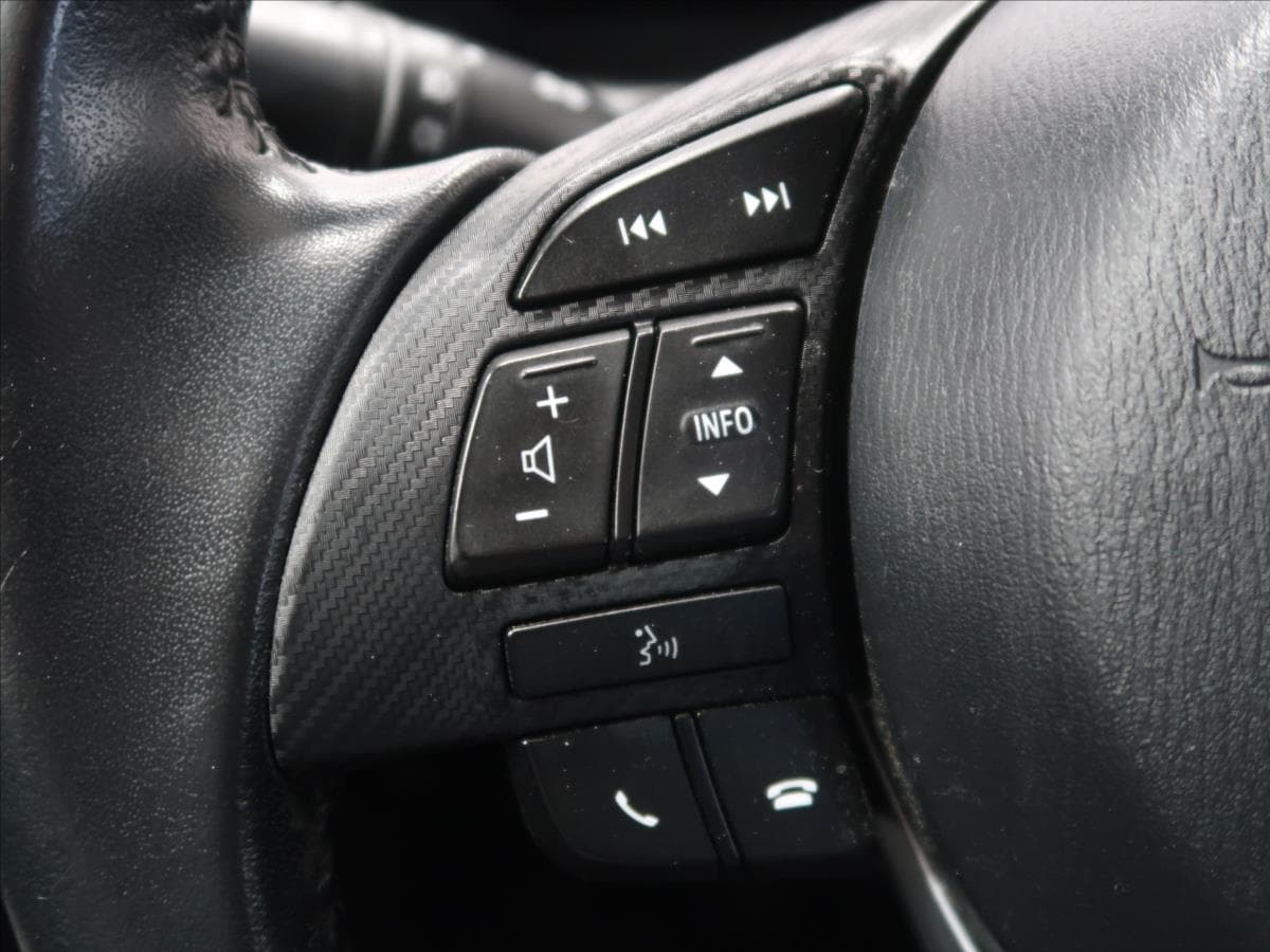 2016 Mazda 2 - 28
