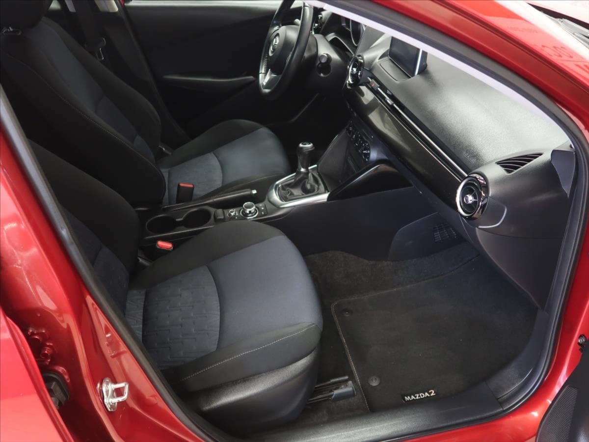 2016 Mazda 2 - 17