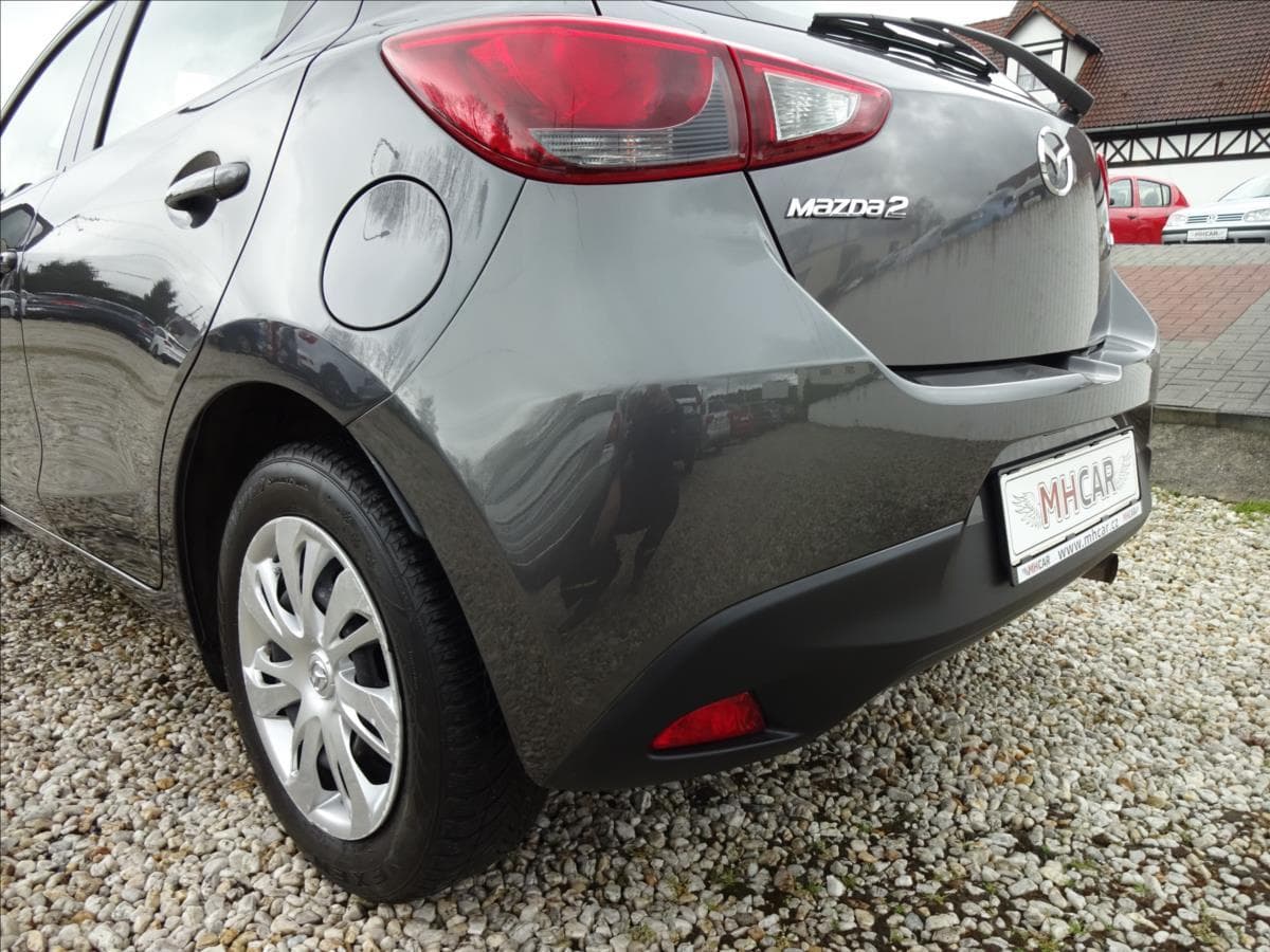 2019 Mazda 2 - 18