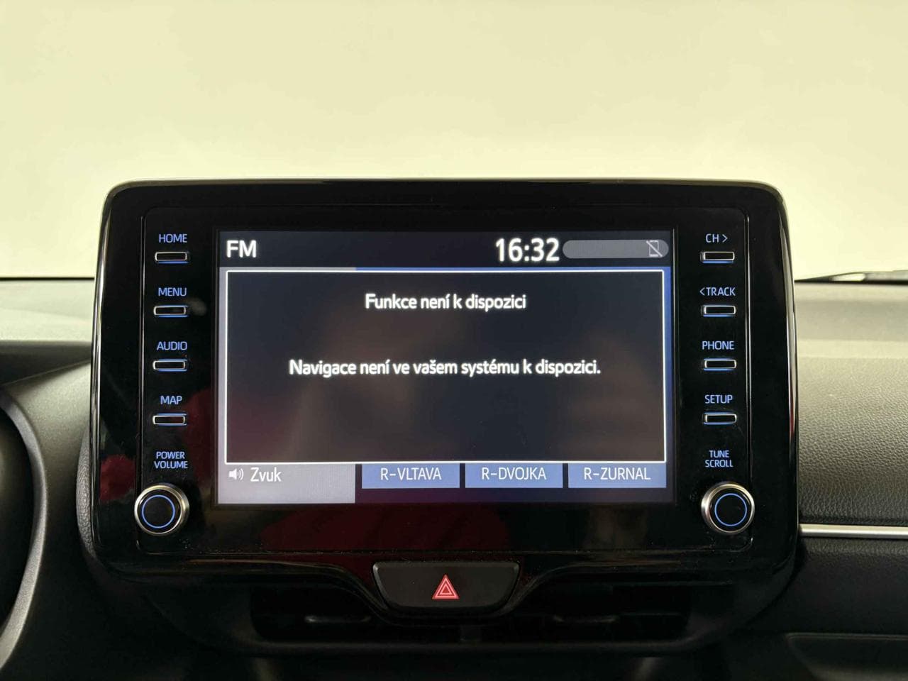 2022 Mazda 2 - 11