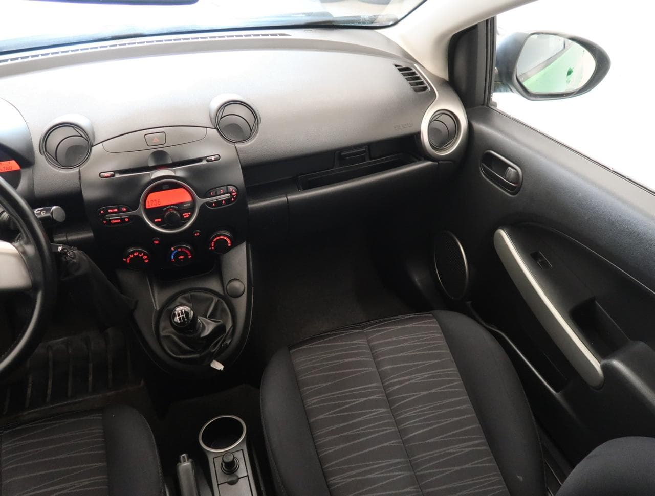 2008 Mazda 2 - 11