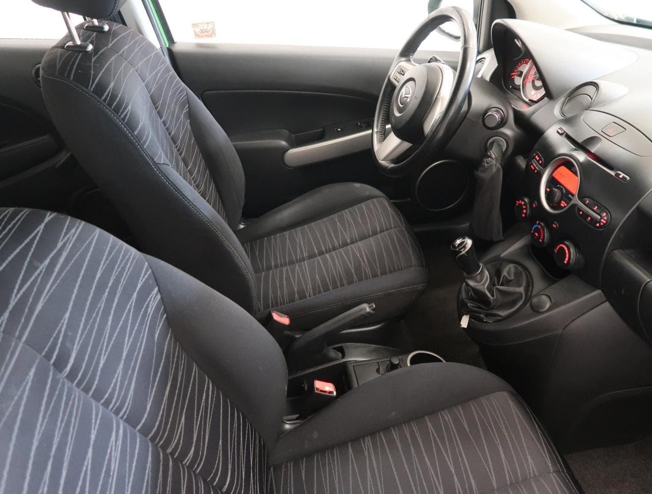 2008 Mazda 2 - 12