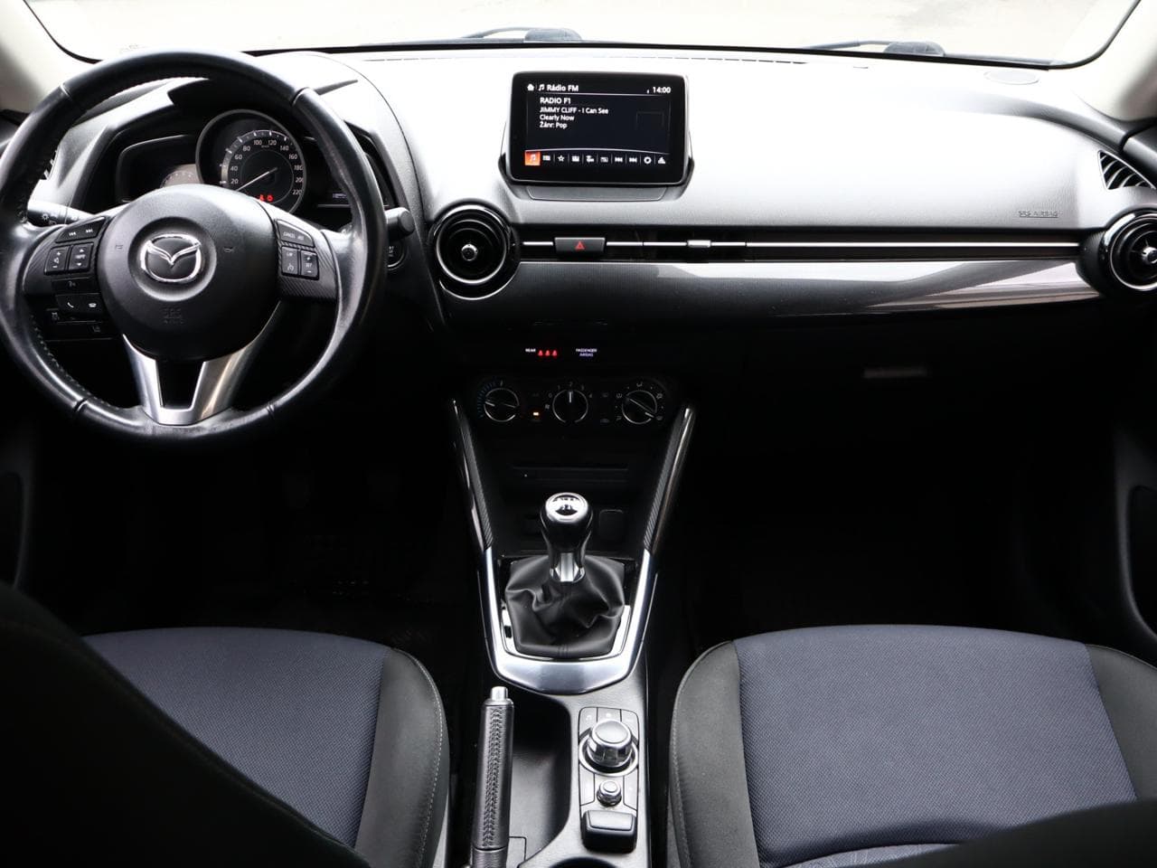 2015 Mazda 2 - 15