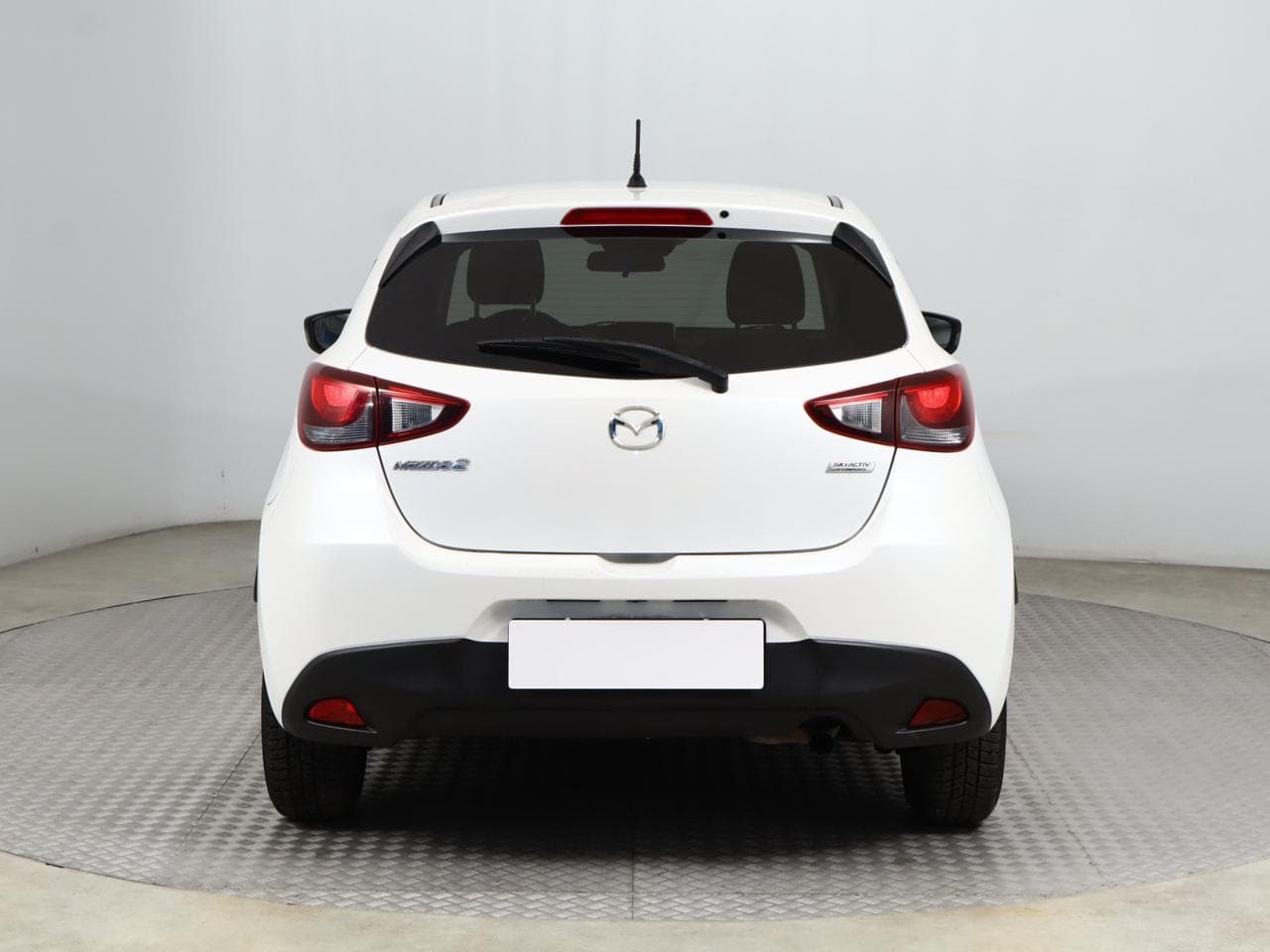 2015 Mazda 2 - 9