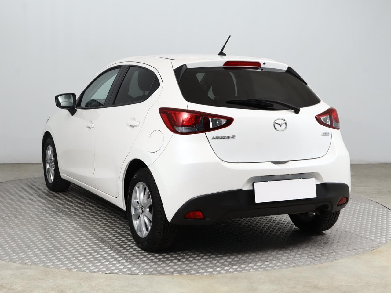 2015 Mazda 2 - 8