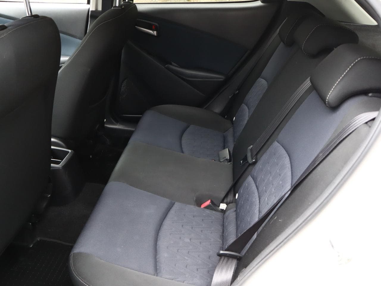 2015 Mazda 2 - 22