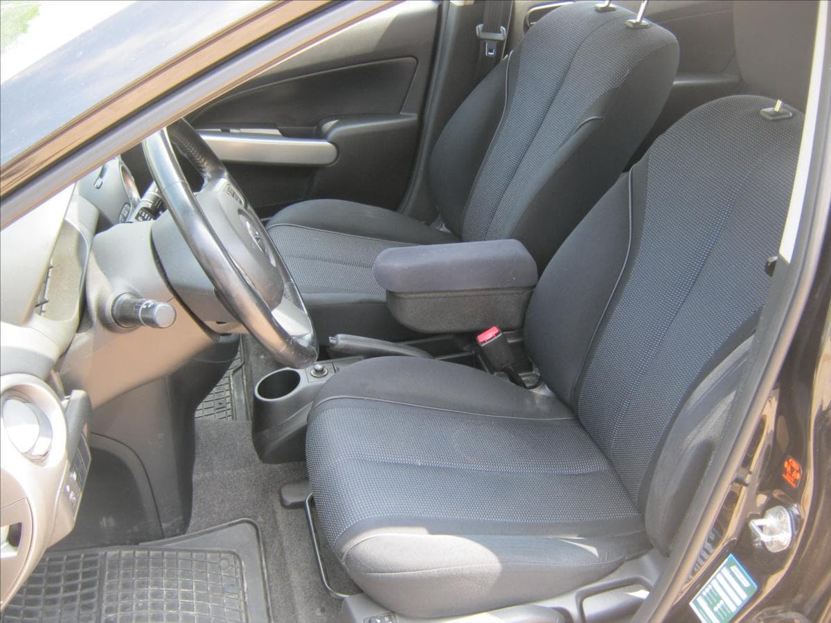 2007 Mazda 2 - 10