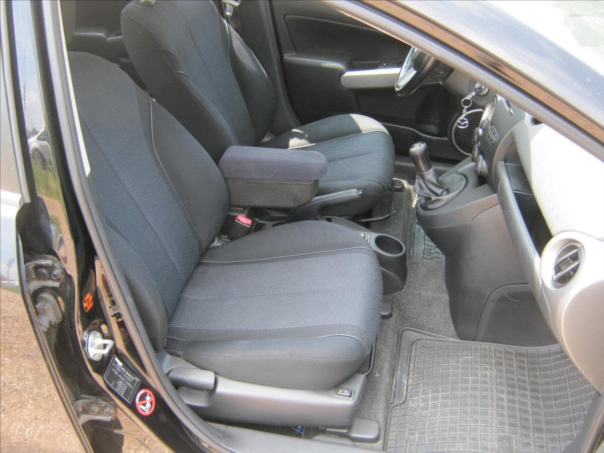2007 Mazda 2 - 14