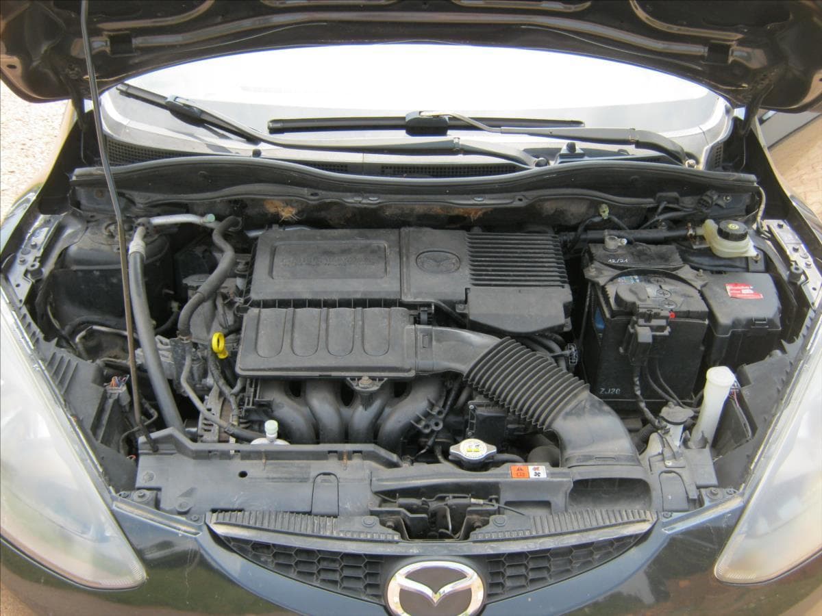 2007 Mazda 2 - 16