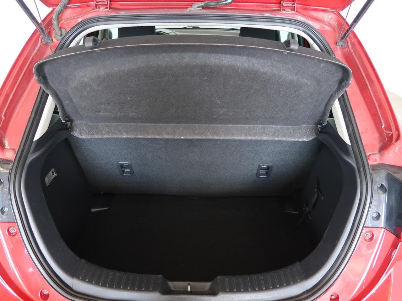 2017 Mazda 2 - 19