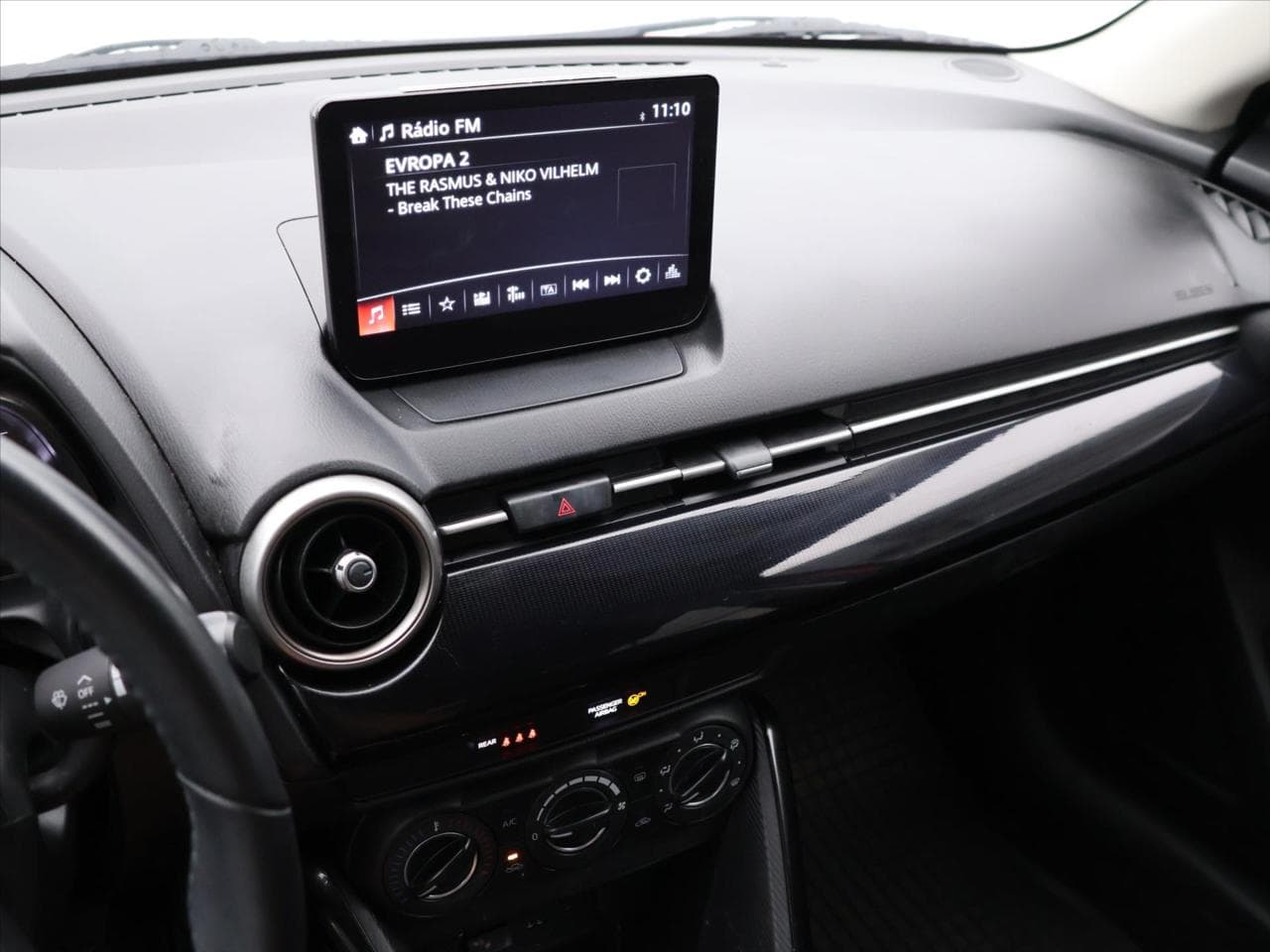 2022 Mazda 2 - 13