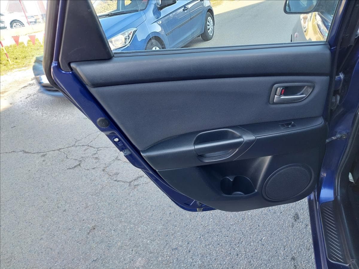 2006 Mazda 3 - 19