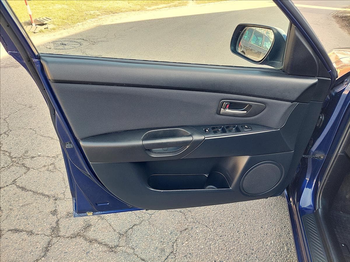 2006 Mazda 3 - 18