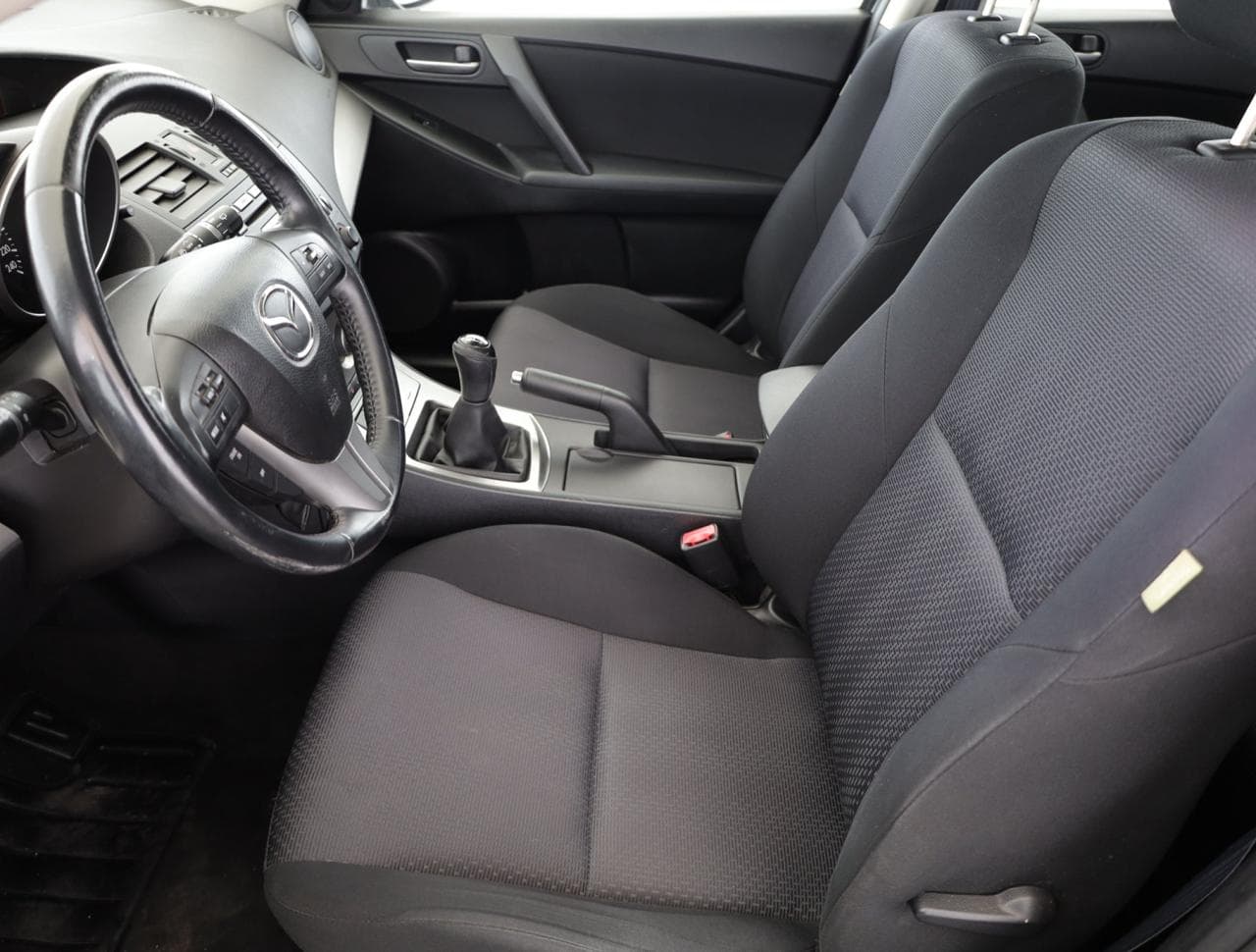 2010 Mazda 3 - 13