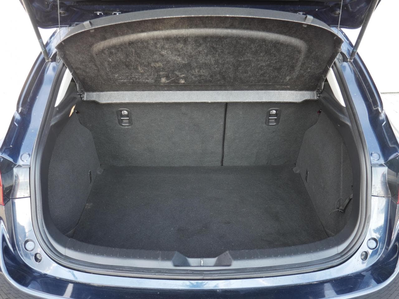 2014 Mazda 3 - 7
