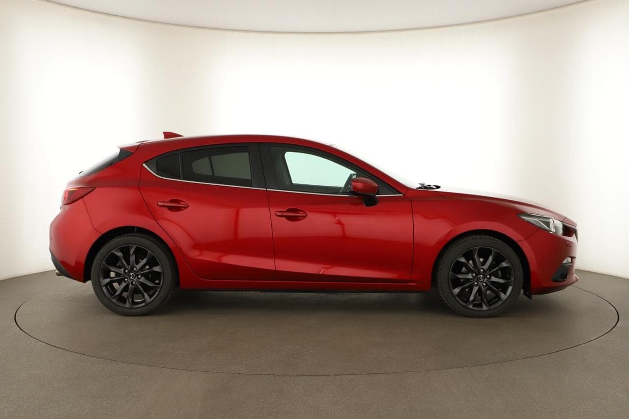 2016 Mazda 3 - 8