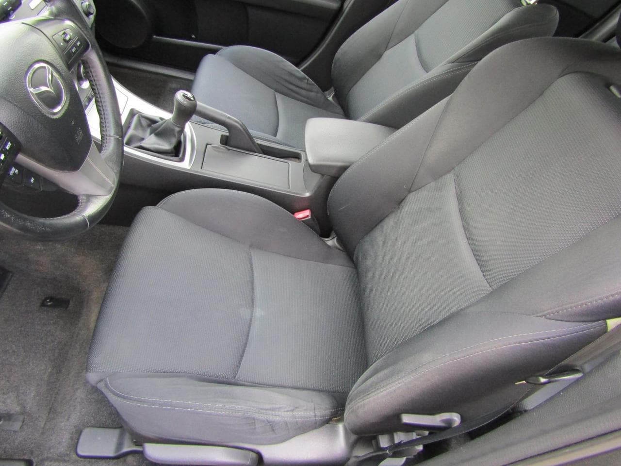2011 Mazda 3 - 9