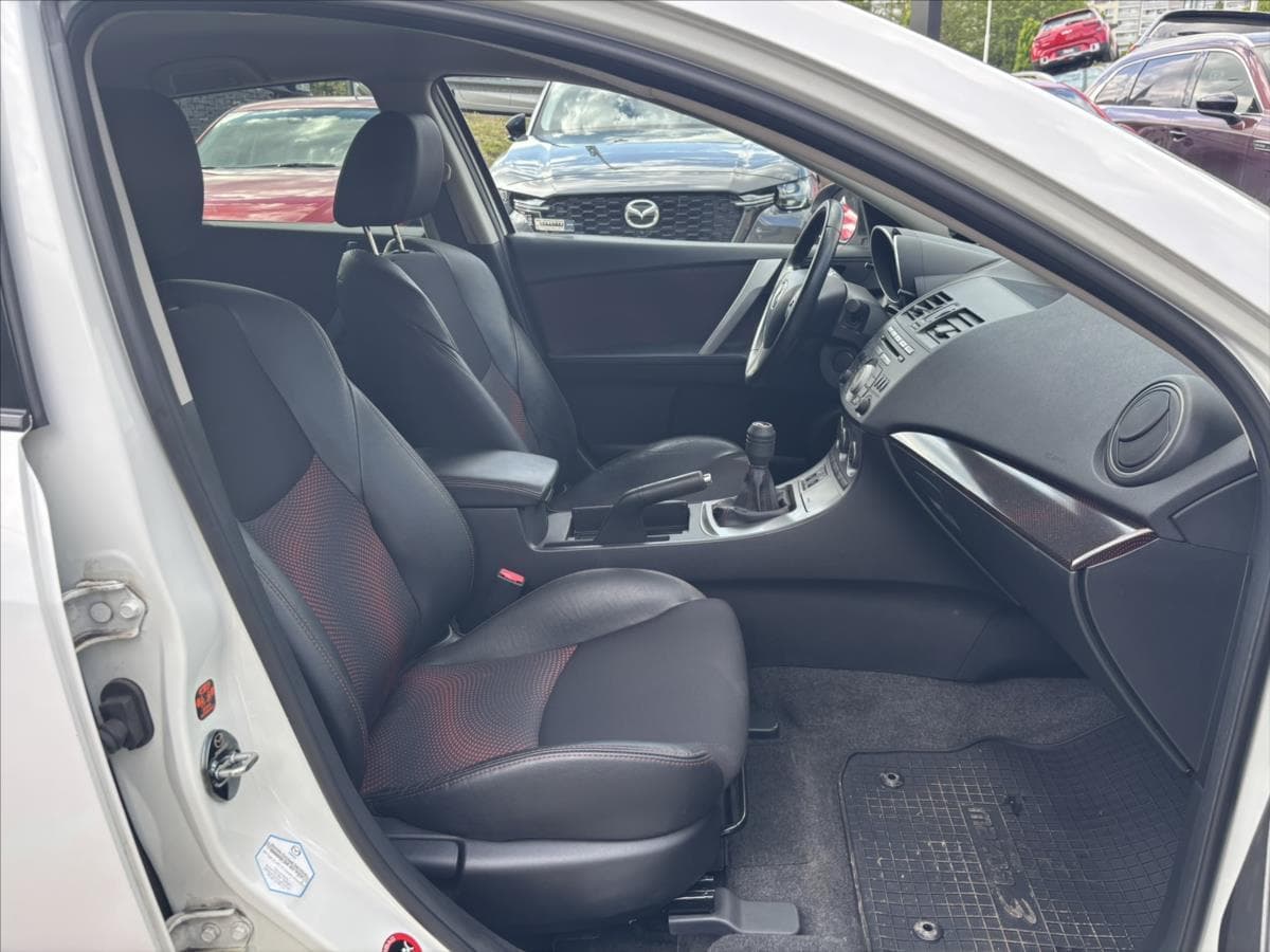 2009 Mazda 3 - 27