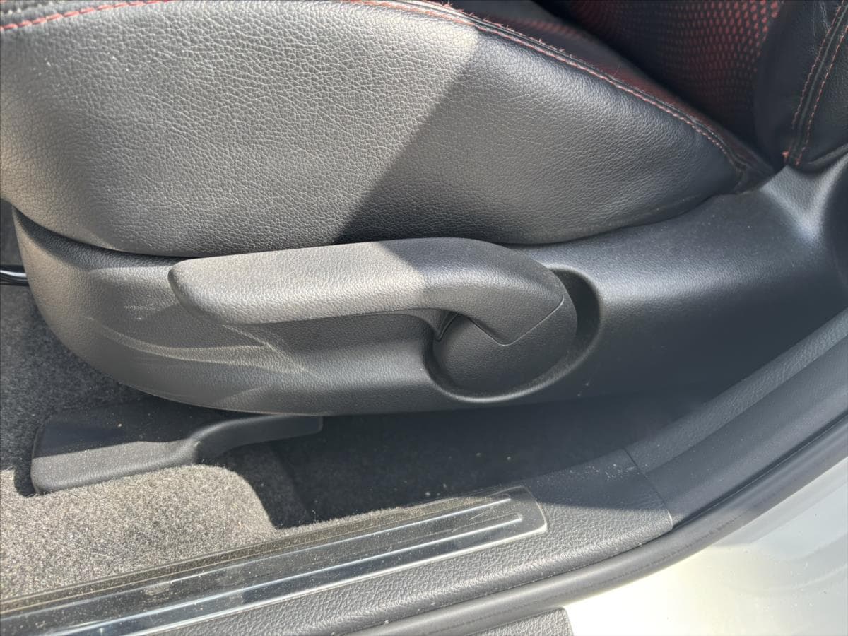 2009 Mazda 3 - 18