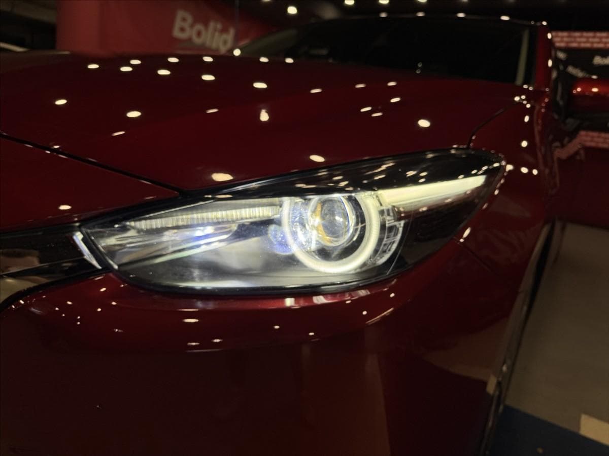 2019 Mazda 3 - 10