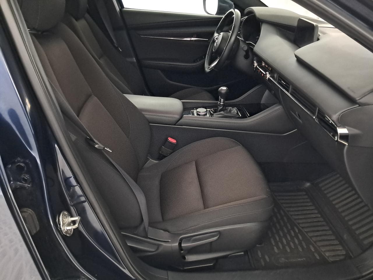 2021 Mazda 3 - 18
