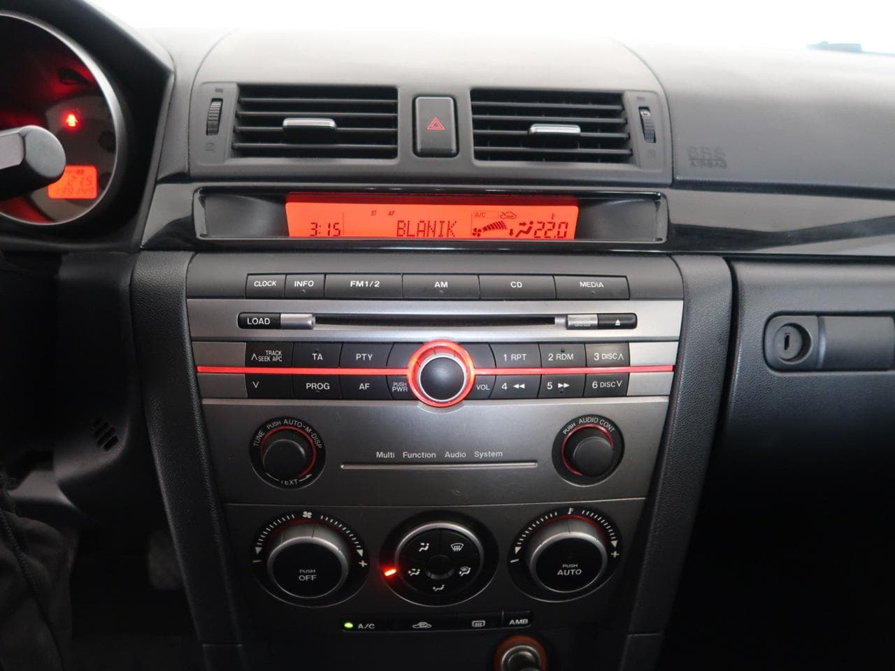 2006 Mazda 3 - 18