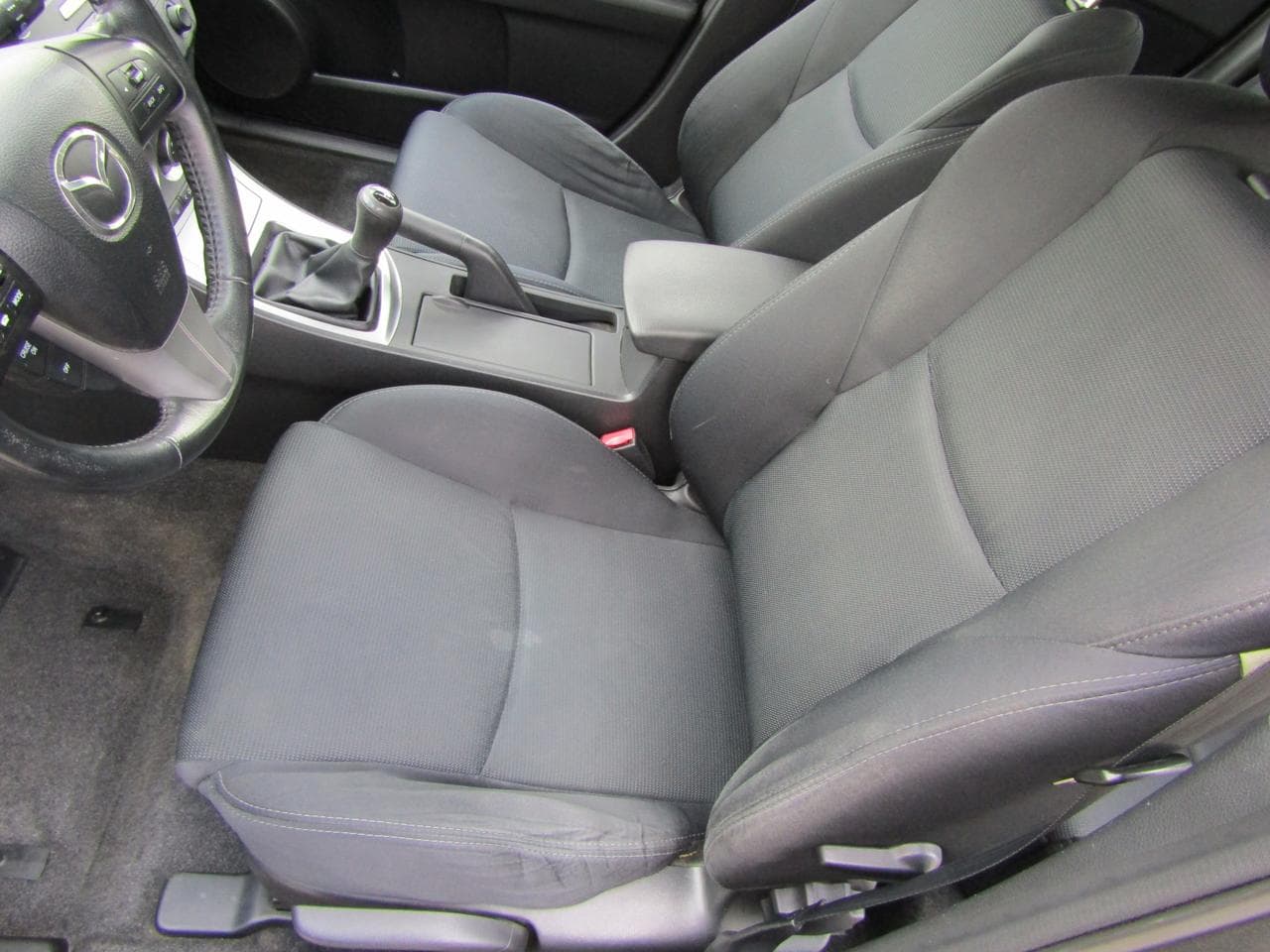 2011 Mazda 3 - 9
