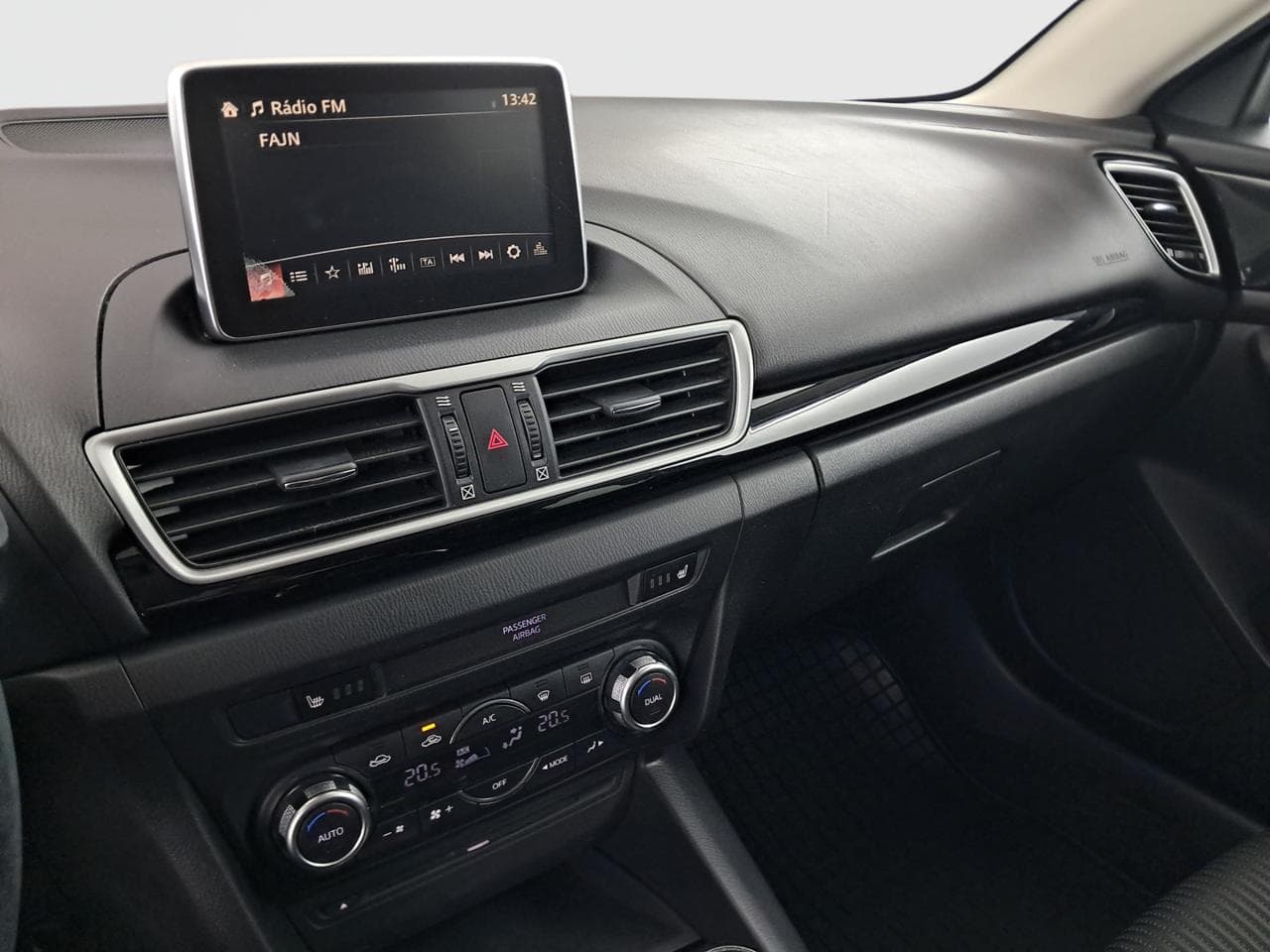 2014 Mazda 3 - 18