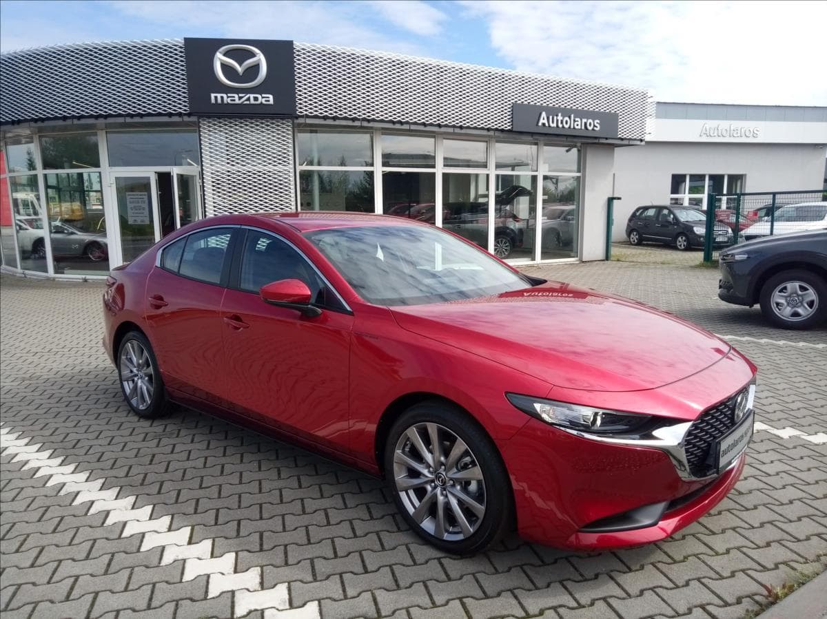 Mazda 3 2,5 SDN e-Skyactiv G140 6MT Centre-Line sedan