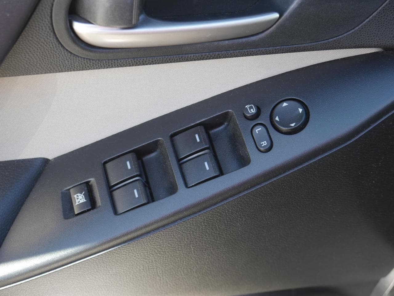 2010 Mazda 3 - 20