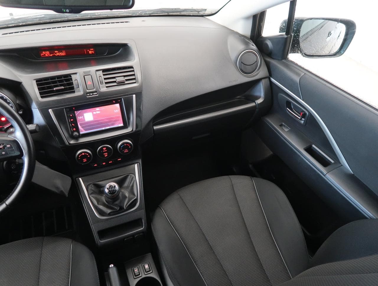 2014 Mazda 5 - 24