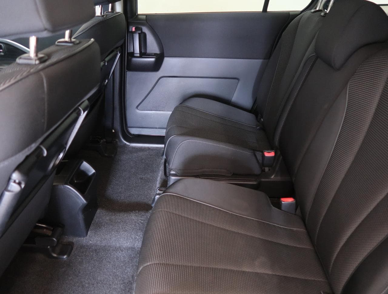 2014 Mazda 5 - 35