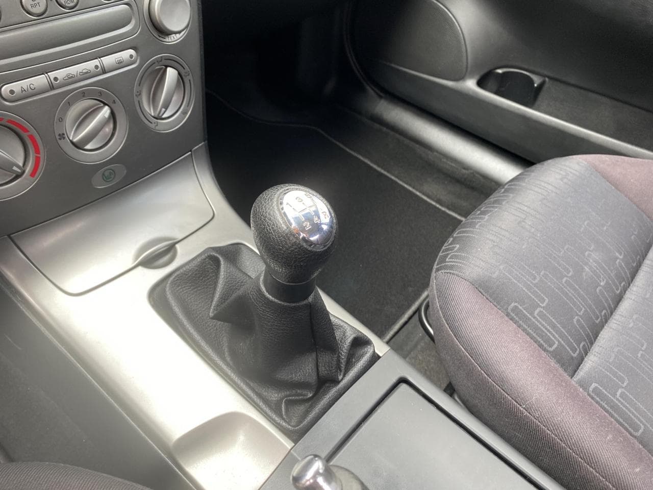 2005 Mazda 6 - 14